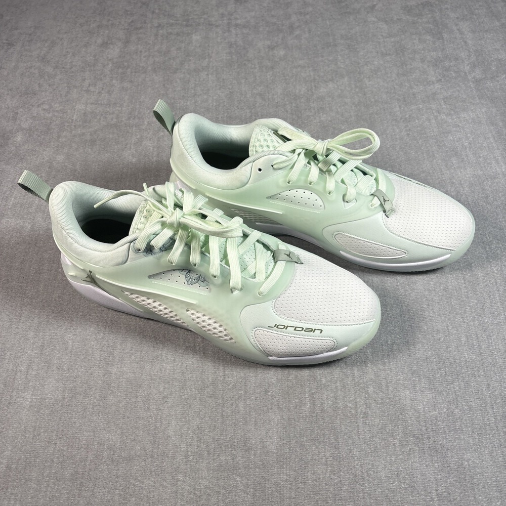 Jordan Heir Basketball Shoes Green White Womens Size 15.5 FZ2474-300